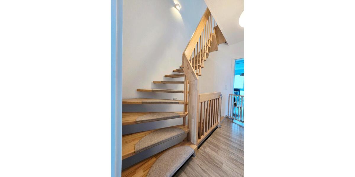 Geräumiges 5,5-Zimmer Reihenmittelhaus in Spielstraße 5.5 zimmer