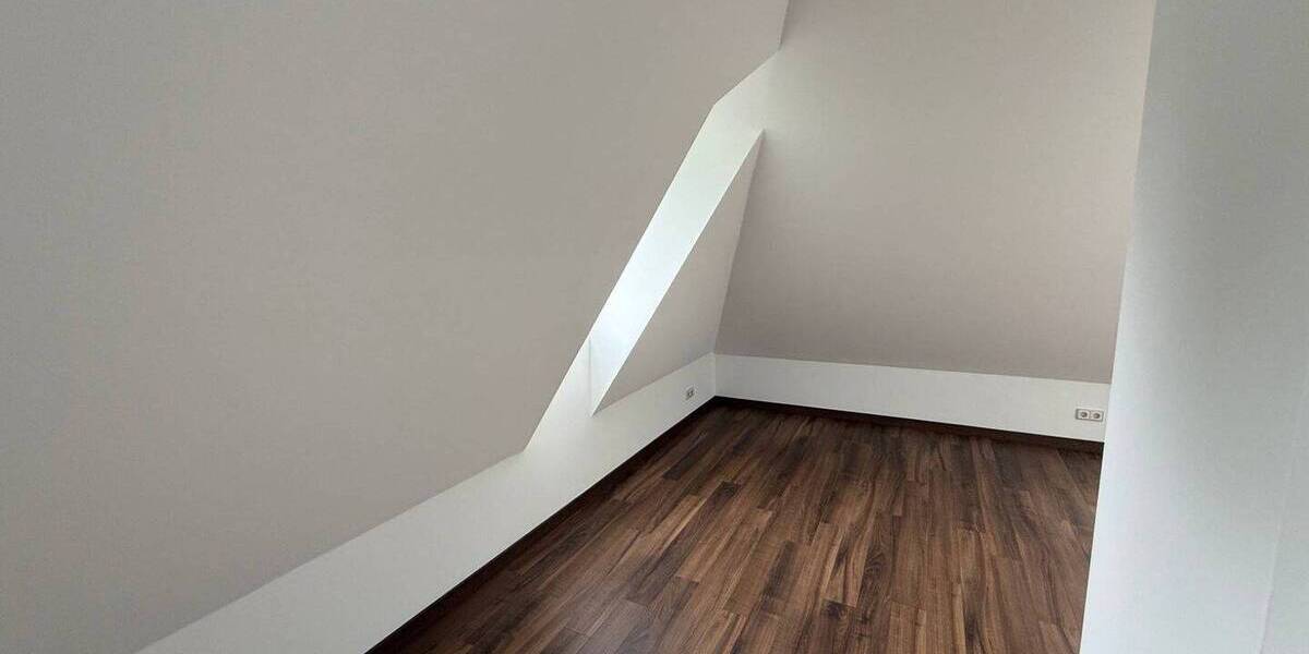 Etagenwohnung München Bogenhausen - 2 Zimmer, 76 m&sup2;, 1.450&euro; | Angebot:26903102