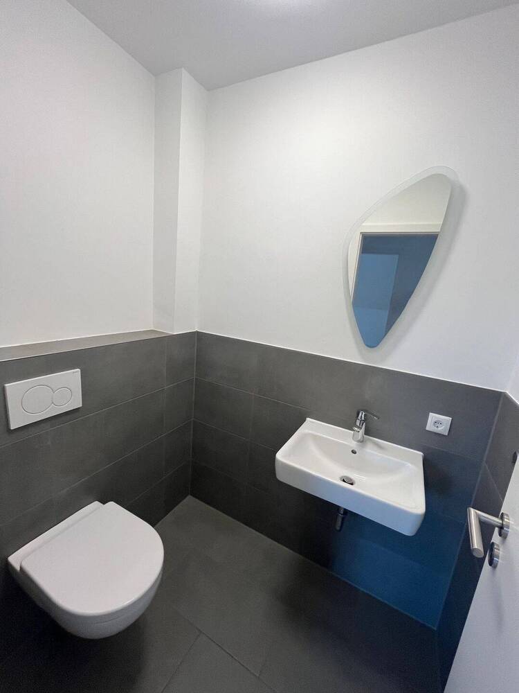 SCHICK und SUPER ZENRAL im ACHIMER BAUERNVIERTEL Hochwertige, schöne 3 Zimmer-Maisonette-Wohnung Baujahr 2022 mit großem Balkon und Garagenplatz
