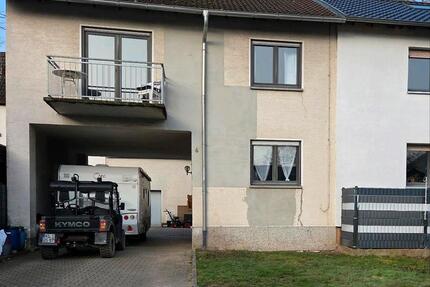 Haus Kaiserslautern Einsiedlerhof - 4 Zimmer, 100 m&sup2;, 900&euro; | Angebot:25457346