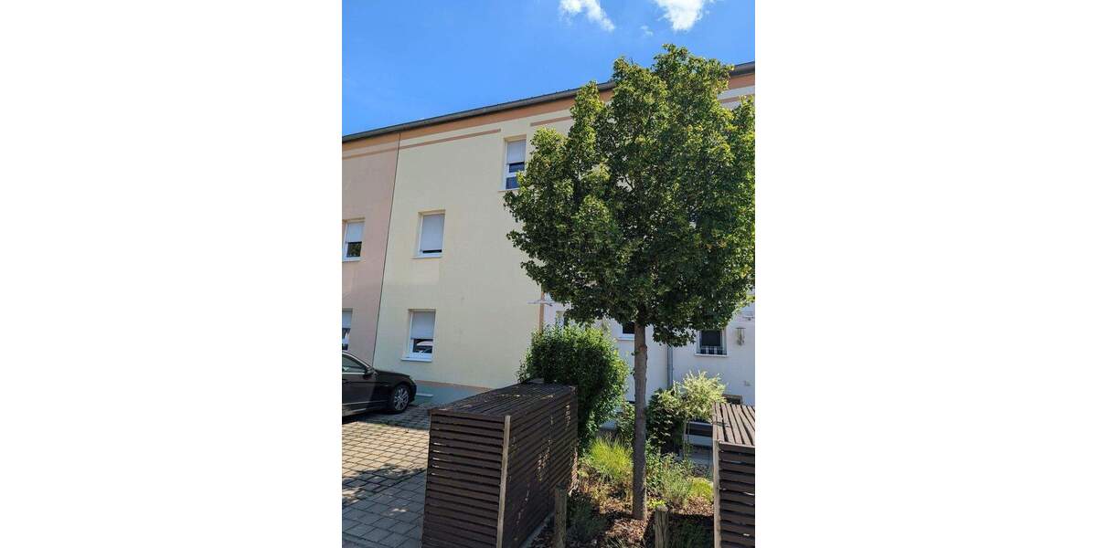 Reihenmittelhaus Feucht - 4 Zimmer, 125 m&sup2;, 520.000&euro; | Angebot:24835174