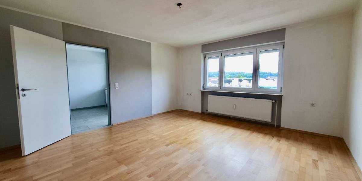 Etagenwohnung Stockach - 3 Zimmer, 80 m&sup2;, 199.000&euro; | Angebot:26877815
