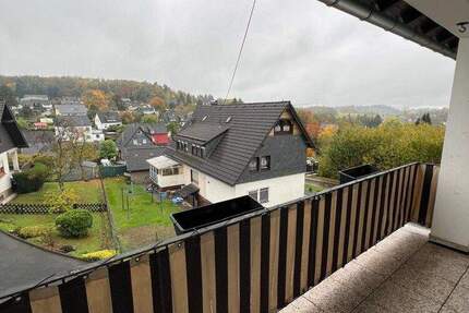 Gepflegte 3- Zimmerwohnung mit Garage und windgeschützter Süd-Loggia WE 4 3 zimmer