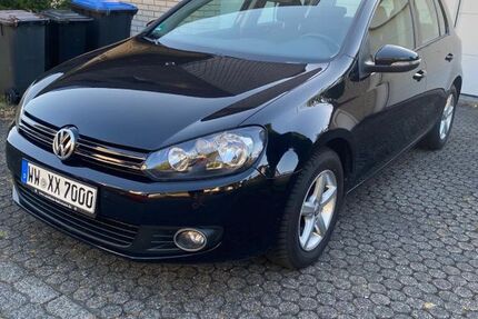 VW Golf 211.000 km 4.870 &euro; Siegen 57076