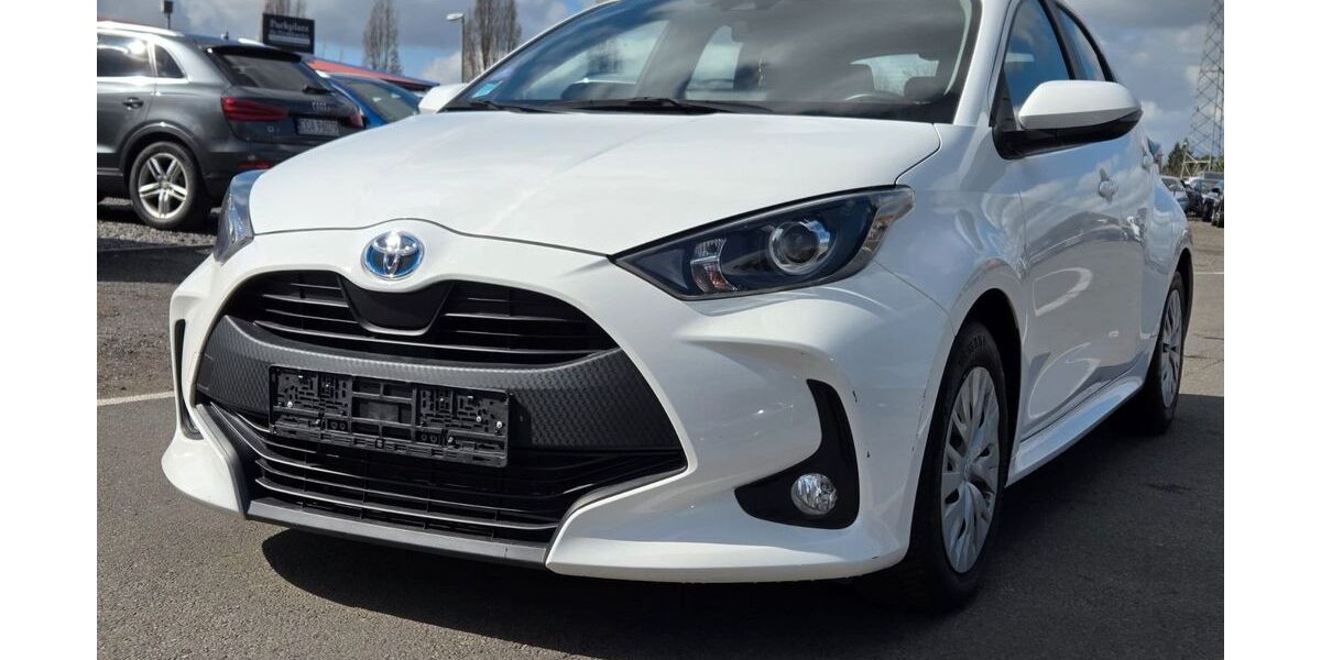 Toyota Yaris 46.000 km 15.999 &euro; Blankenfelde-Mahlow 15831