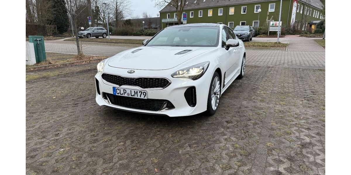 Kia Stinger 64.100 km 27.500 &euro; Cloppenburg 49661