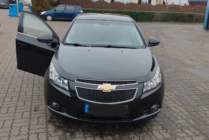Chevrolet Cruze 122.584 km 5.300 &euro; Halle Saale 06122