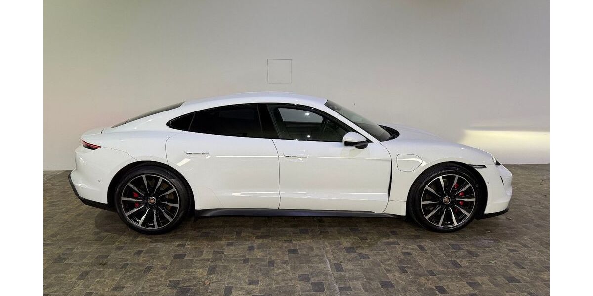 Porsche Taycan 215.000 km 43.990 &euro; Nümbrecht 51588