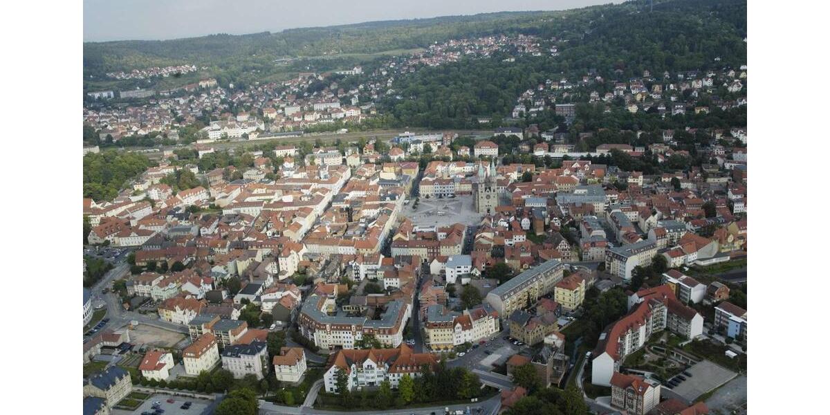 Möbliertes Apartment im Dachgeschoss. Zentrale Lage. Sofort beziehbar! 1 zimmer