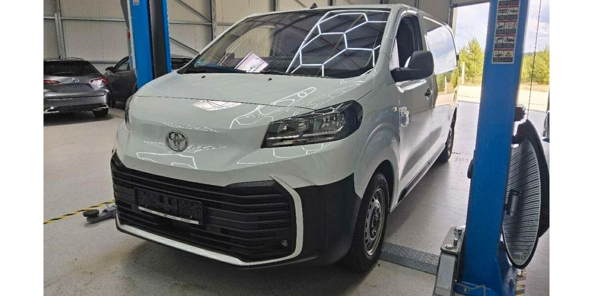 Toyota Proace (Verso) 14.632 km 27.990 &euro; Gera 07554