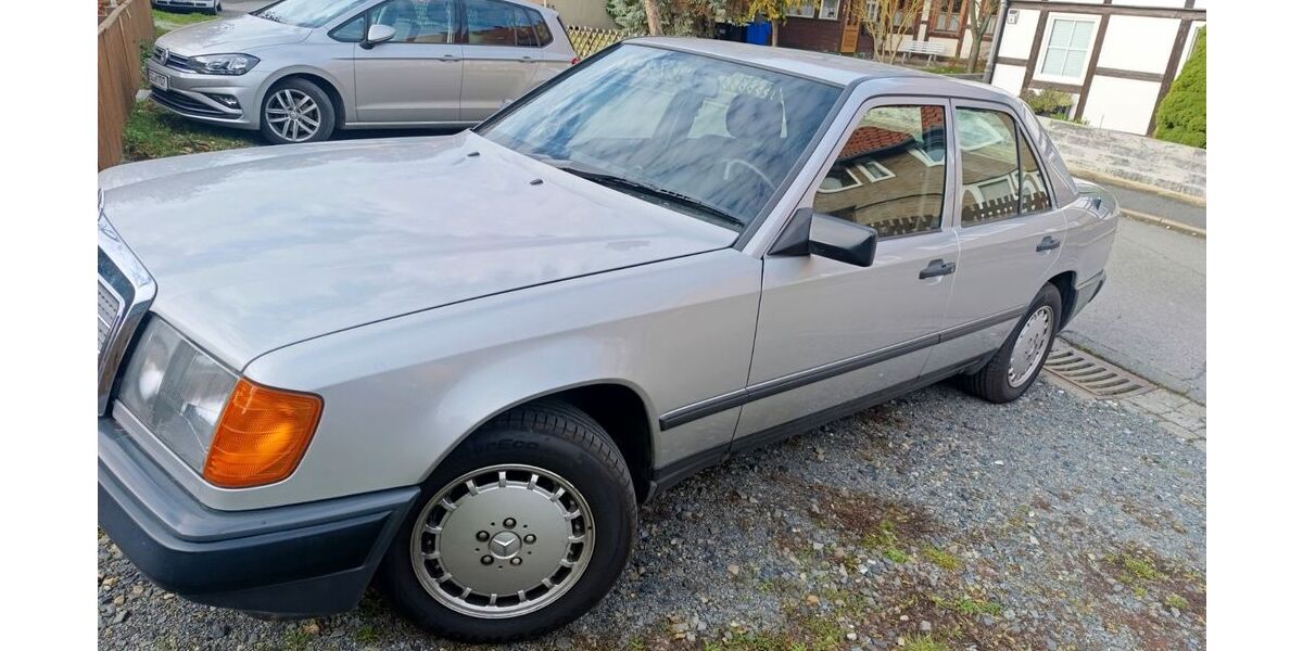 Mercedes-Benz E 260 131.000 km 6.750 &euro; Liebenburg 38704