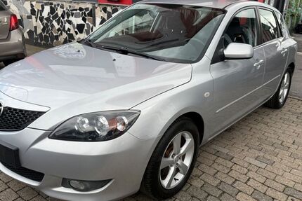 Mazda 3 84.000 km 3.990 &euro; Essen 45143