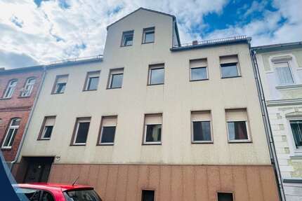 Haus Tangerhütte - 8 Zimmer, 220 m&sup2;, 159.000&euro; | Angebot:25489006