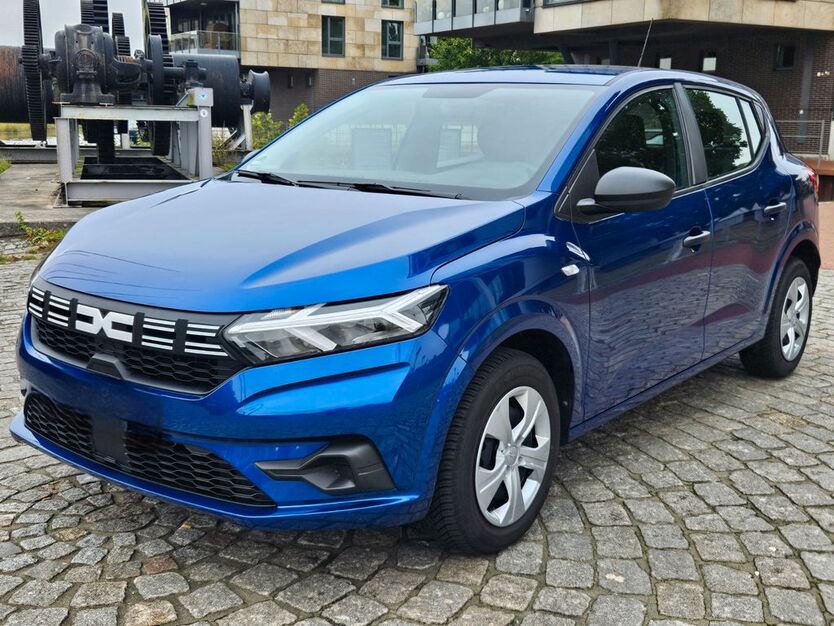 Dacia Sandero 8.050 km 13.990 € Buxtehude 21614