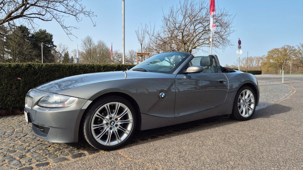 BMW Z4 120.215 km 14.700 &euro; Bonn 53175