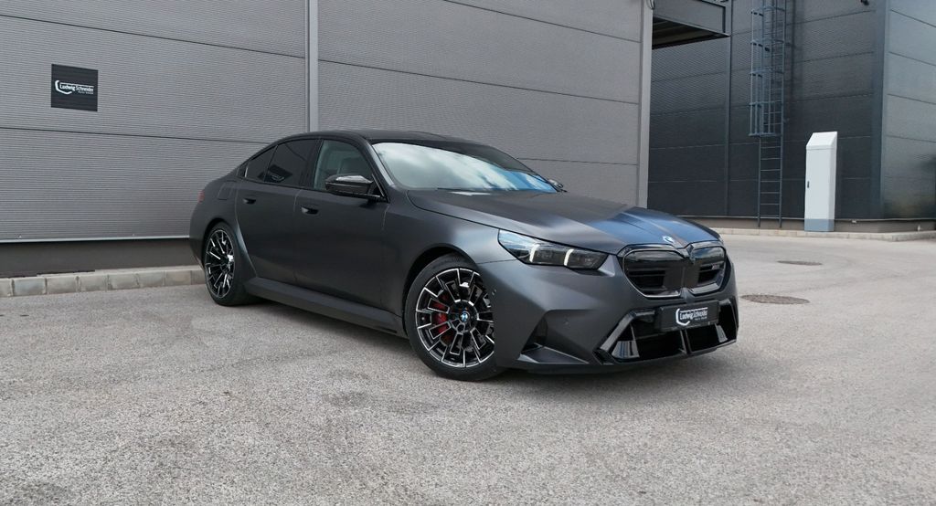 BMW M5 6.000 km 120.190 &euro; Neutraubling 93073