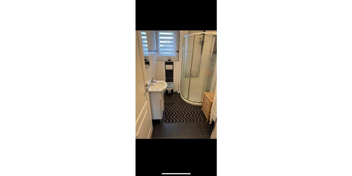 Einfamilienhaus Felsberg - 10 Zimmer, 200 m&sup2;, 275.000&euro; | Angebot:27054027
