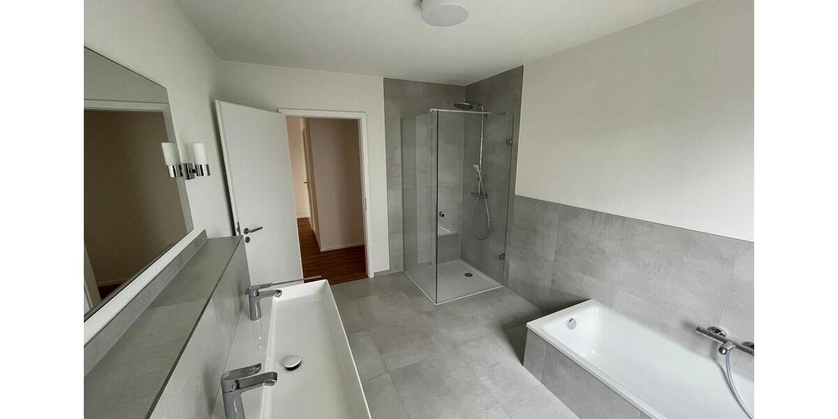 Hochparterre Föhren - 3 Zimmer, 100 m&sup2;, 1.350&euro; | Angebot:26553958