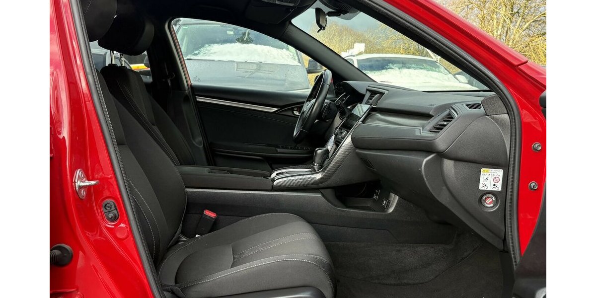 Honda Civic 5-trg.1.0 Elegance KAMERA/NAVI/DAB/AHK/SHZ 128.718 km 13.900 &euro; Villingen-Schwenningen 78054