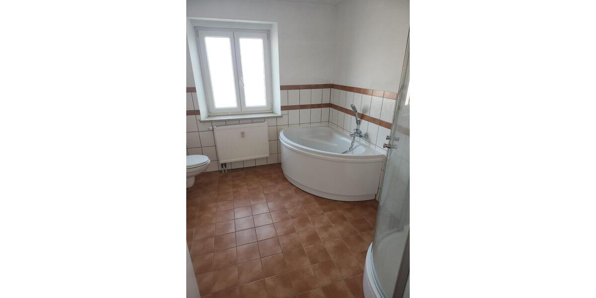 Etagenwohnung Wiesau Kornthan - 3 Zimmer, 71 m&sup2;, 440&euro; | Angebot:26391744