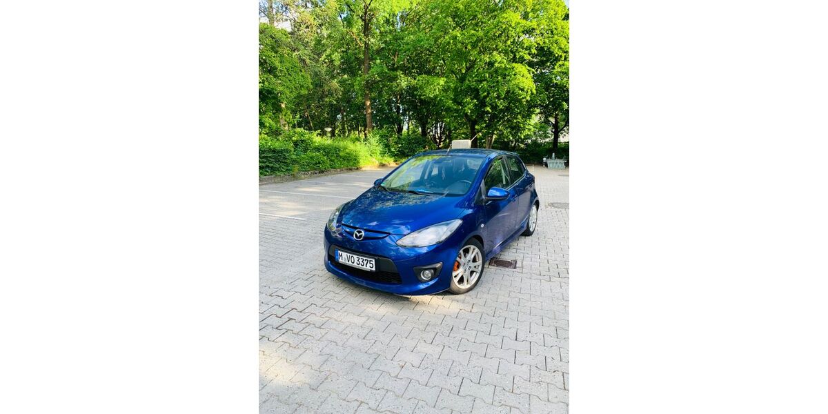 Mazda 2 203.500 km 2.700 &euro; München 80805