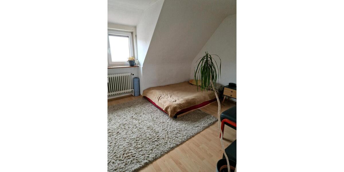 Dachgeschoßwohnung Bovenden - 3 Zimmer, 66 m&sup2;, 570&euro; | Angebot:25349388