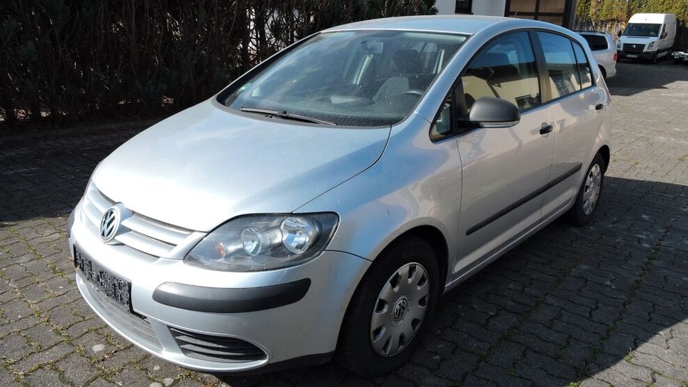 VW Golf Plus 211.000 km 900 € Schömberg 72355