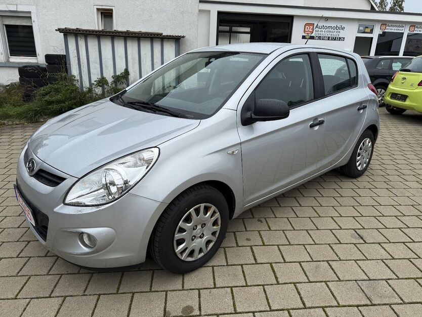 Hyundai i20 158.000 km 2.490 € ERTINGEN 88521