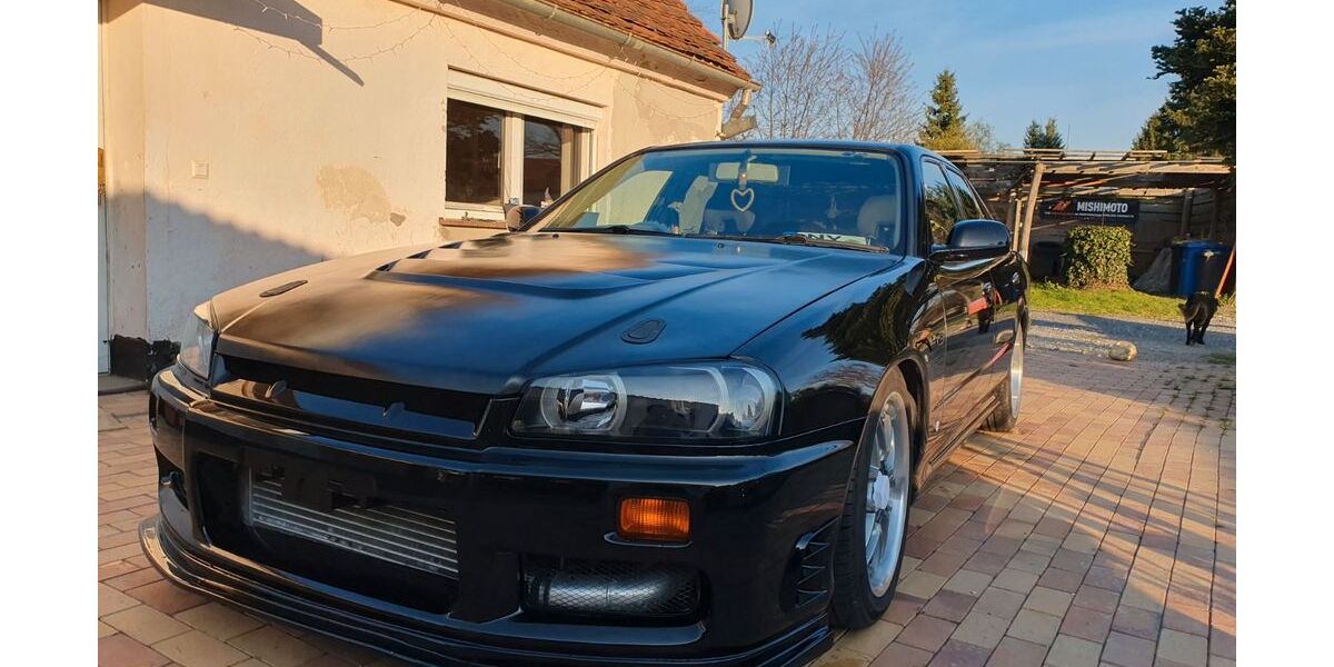 Nissan Skyline 132.000 km 22.500 &euro; Kreba-Neudorf 02906