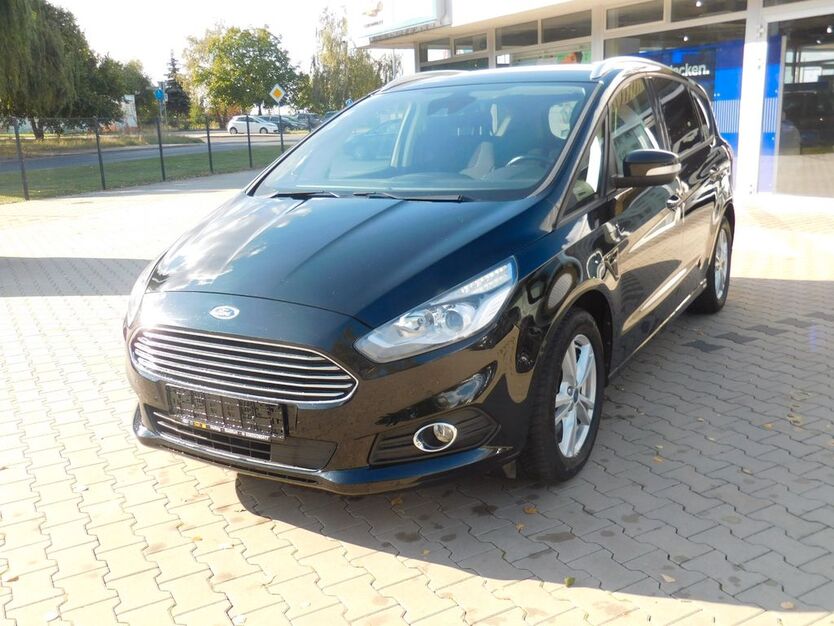 Ford S-Max 74.574 km 17.895 € Staßfurt 39418