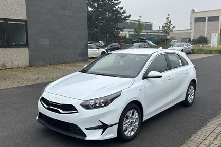 Kia ceed / Ceed 18.000 km 16.990 &euro; Aachen 52078