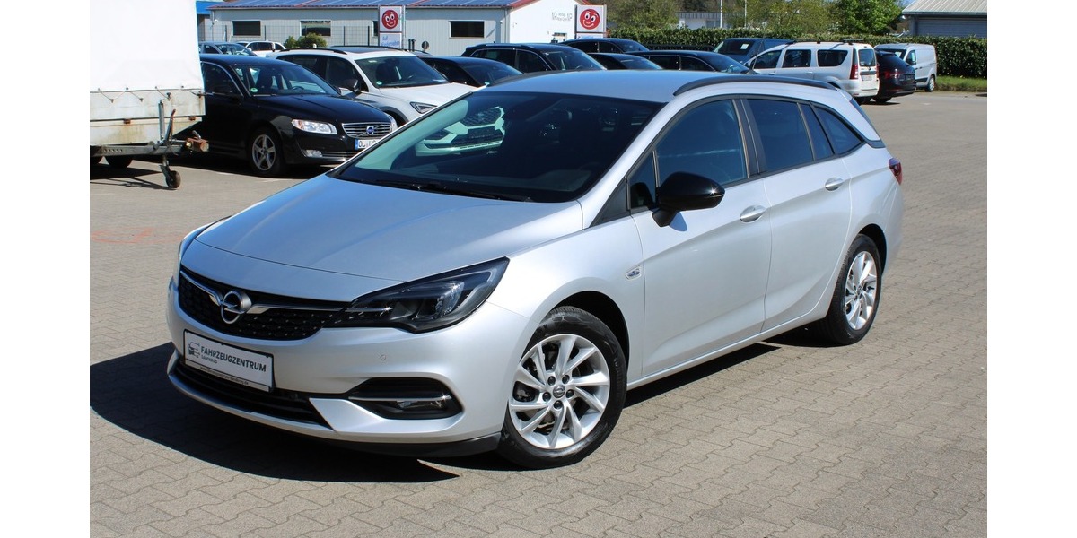 Opel Astra ST Edition AUTOM. 1.HD/PDC/CAM/AHK/SHZ/LED 99.987 km 11.990 &euro; Hatten 26209