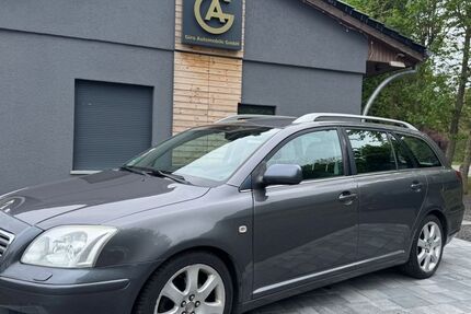 Toyota Avensis 248.000 km 4.870 &euro; Rostock 18055