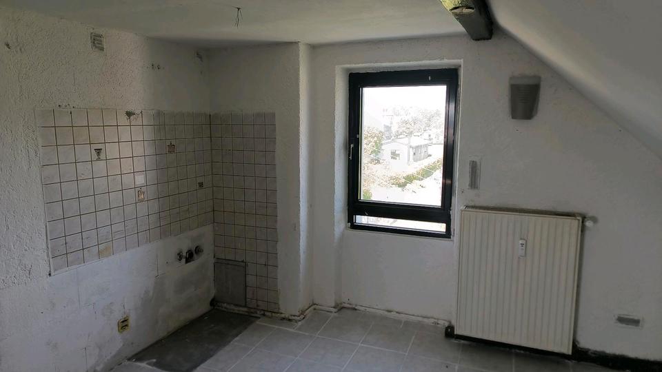 Dachgeschoßwohnung Quierschied - 2.5 Zimmer, 55 m&sup2;, 500&euro; | Angebot:26407086