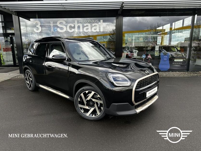 Cooper E Countryman