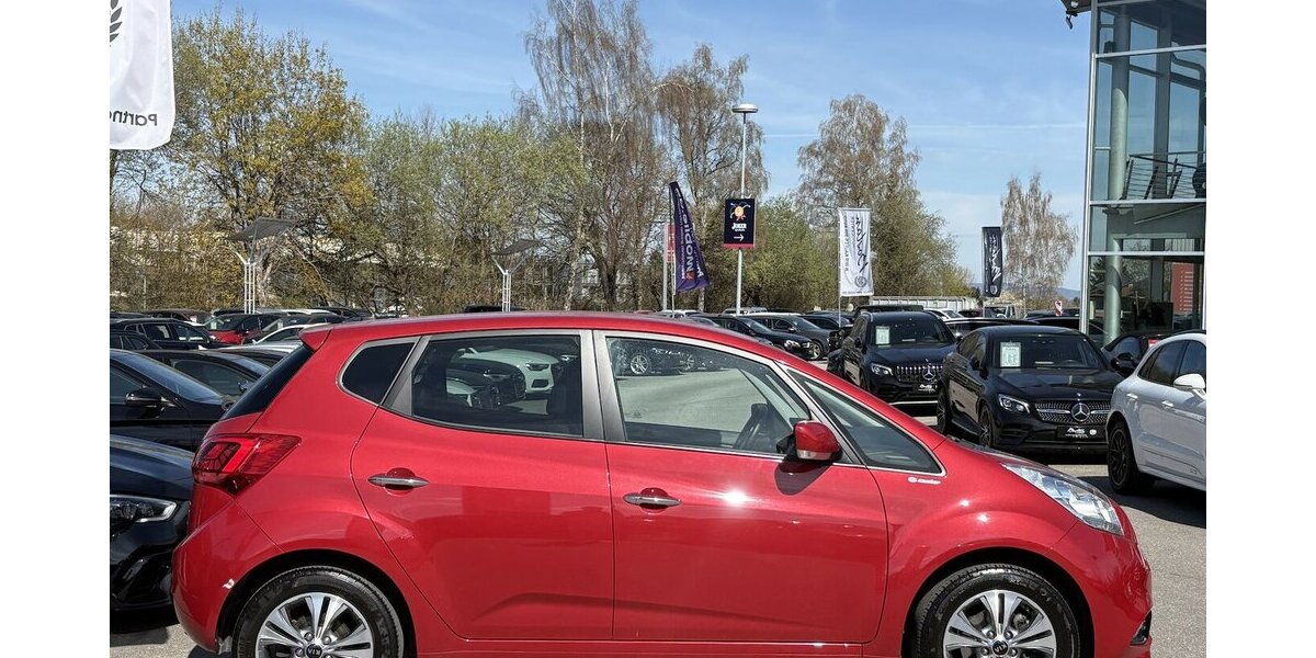 Kia Venga 1.6 CVVT Dream Team KAMERA/NAVI/KEYLESS 38.810 km 14.900 &euro; Villingen-Schwenningen 78054
