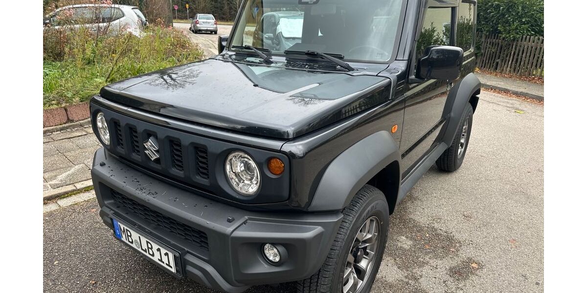 Suzuki Jimny 30.322 km 27.999 &euro; München 81929