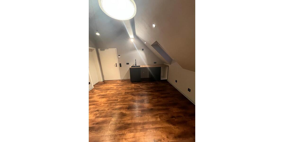 Dachgeschoßwohnung Mannheim Herzogenried - 2 Zimmer, 80 m&sup2;, 1.000&euro; | Angebot:24891153