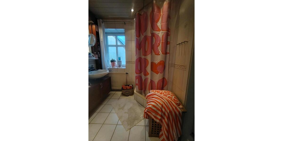 Einfamilienhaus Meißner - 9 Zimmer, 260 m&sup2;, 179.000&euro; | Angebot:27114699