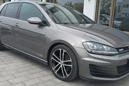 VW Golf 217.000 km 9.950 &euro; Schrobenhausen 86529