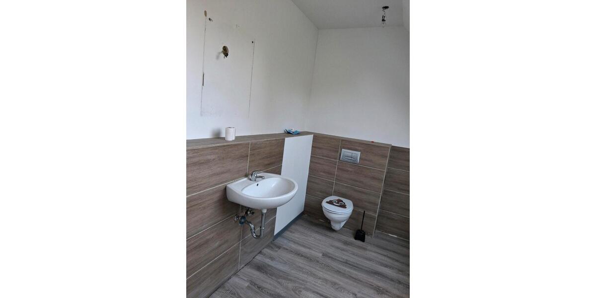 Einfamilienhaus Extertal - 5 Zimmer, 200 m&sup2;, 600&euro; | Angebot:26591878