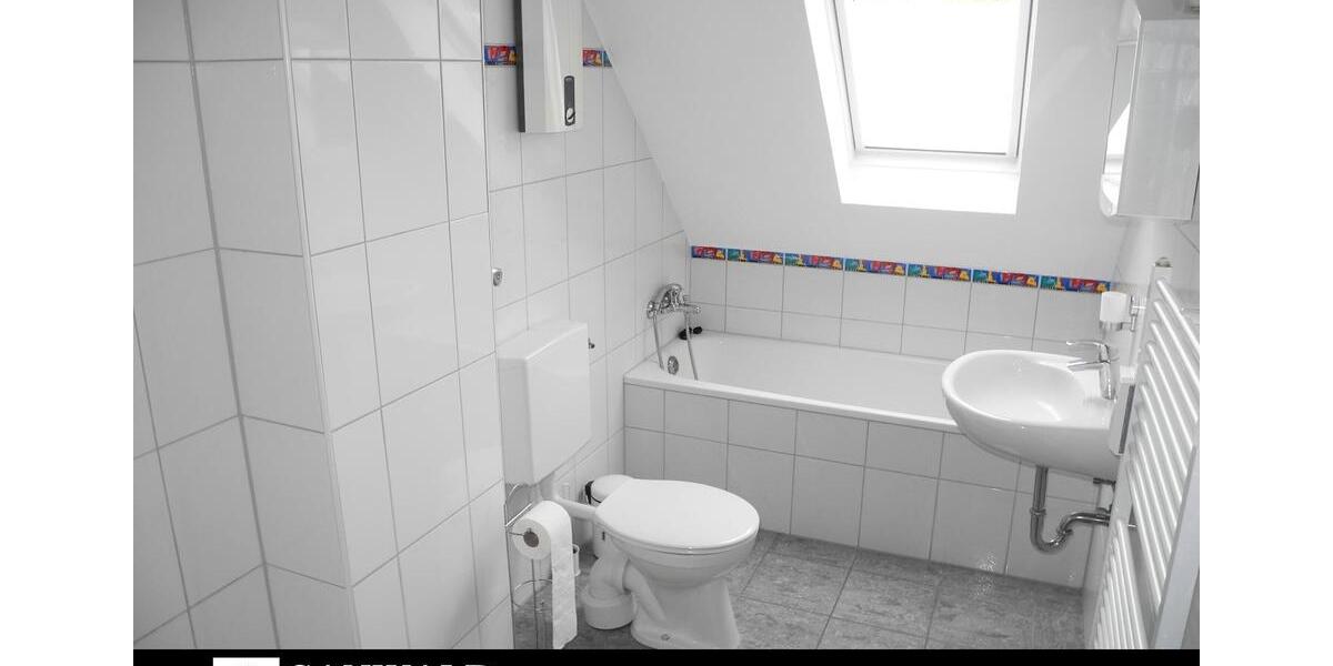 Dachgeschoßwohnung Bochum Bochum-Südwest - 2.5 Zimmer, 56 m&sup2;, 440&euro; | Angebot:24884996