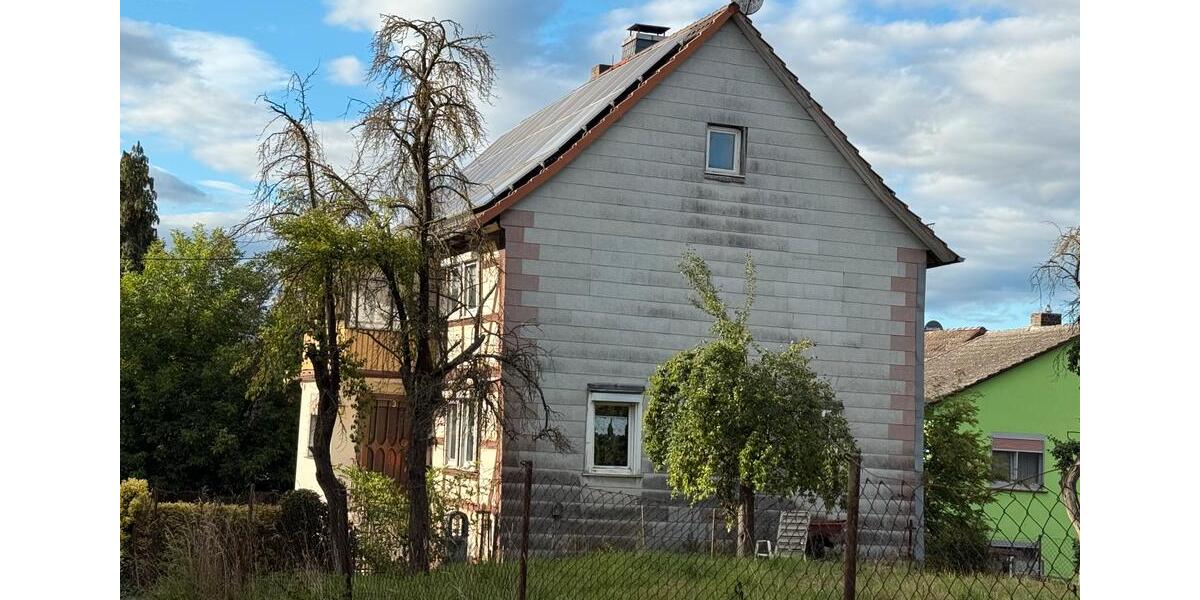 Mehrfamilienhaus, Wohnhaus Homberg (Efze) - 6 Zimmer, 150 m&sup2;, 60.000&euro; | Angebot:26511822