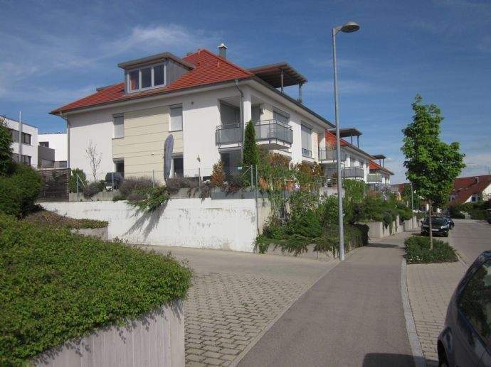 Etagenwohnung Blaustein Ehrenstein - 3 Zimmer, 76 m&sup2;, 939&euro; | Angebot:25316728