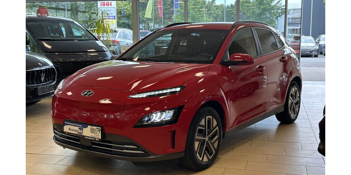 Hyundai KONA 67.928 km 17.000 &euro; Hennef 53773