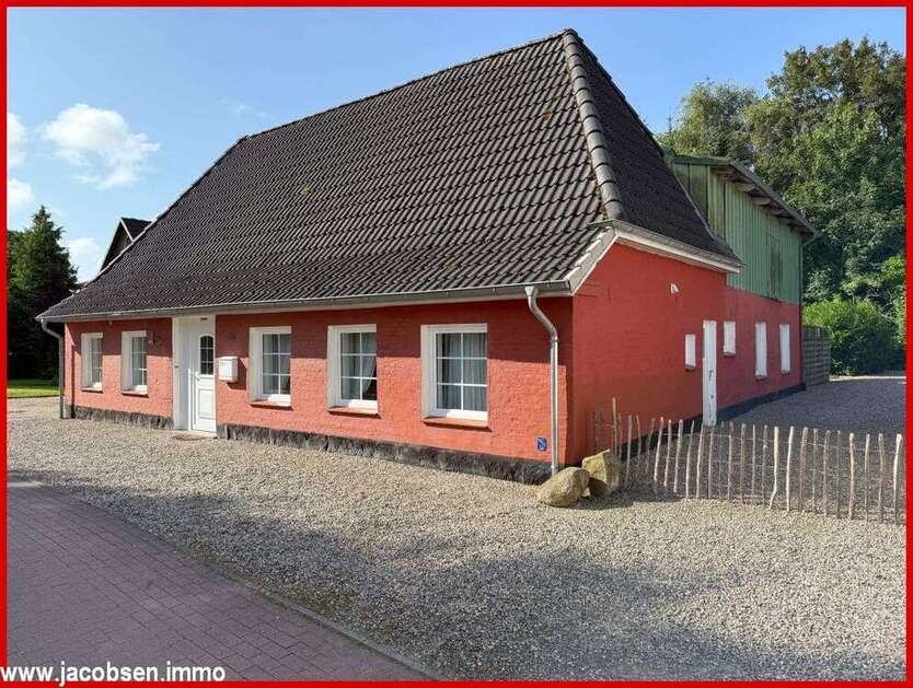 Haus zum Kaufen in Böklund 195.000 € 97.98 m²
