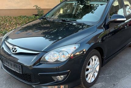 Hyundai i30 299.994 km 2.450 &euro; Veitshöchheim 97209
