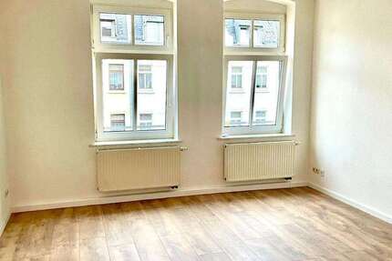 Wohnung zum Kaufen in Zwickau 49.500 € 43.5 m² 2 zimmer