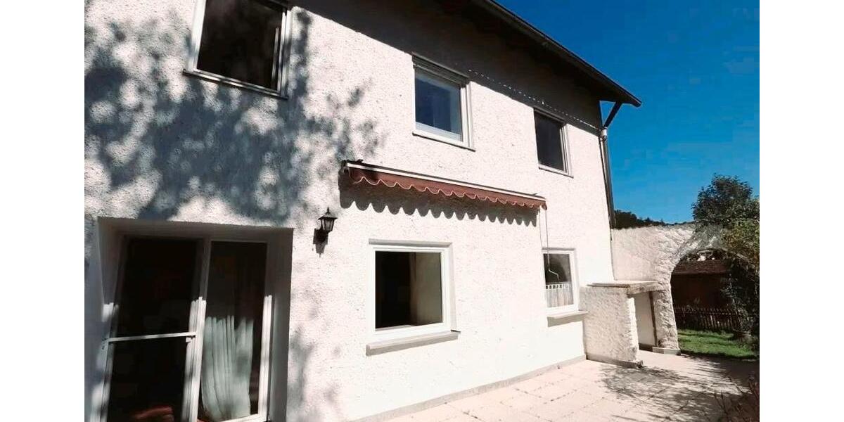 Mehrfamilienhaus, Wohnhaus Kinding - 15 Zimmer, 550 m&sup2;, 690.000&euro; | Angebot:26890326