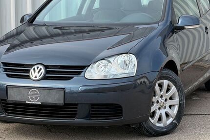 VW Golf 88.000 km 4.490 &euro; Rosenheim 83026